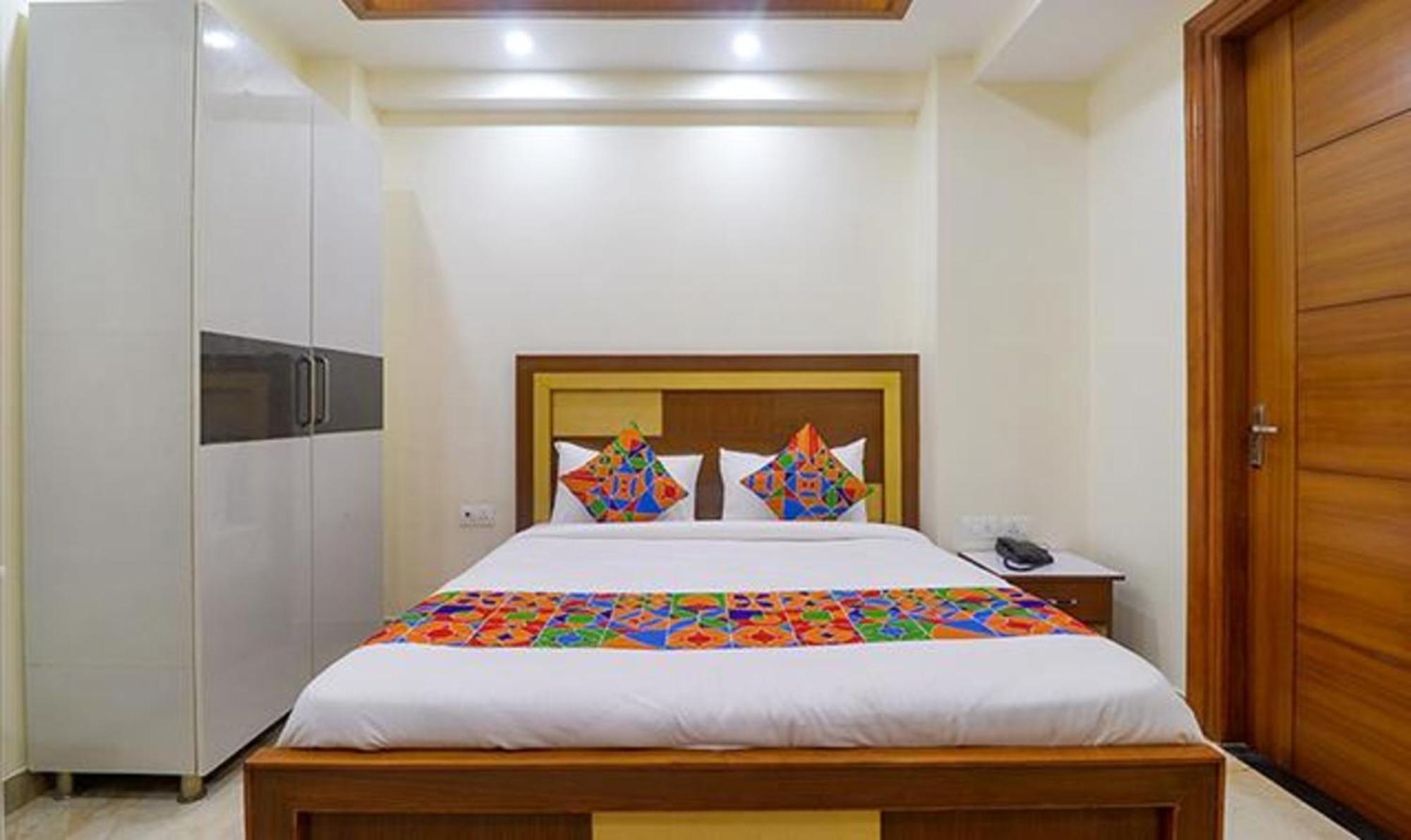 Fabhotel Star Corporate Suite Ґурґаон Екстер'єр фото