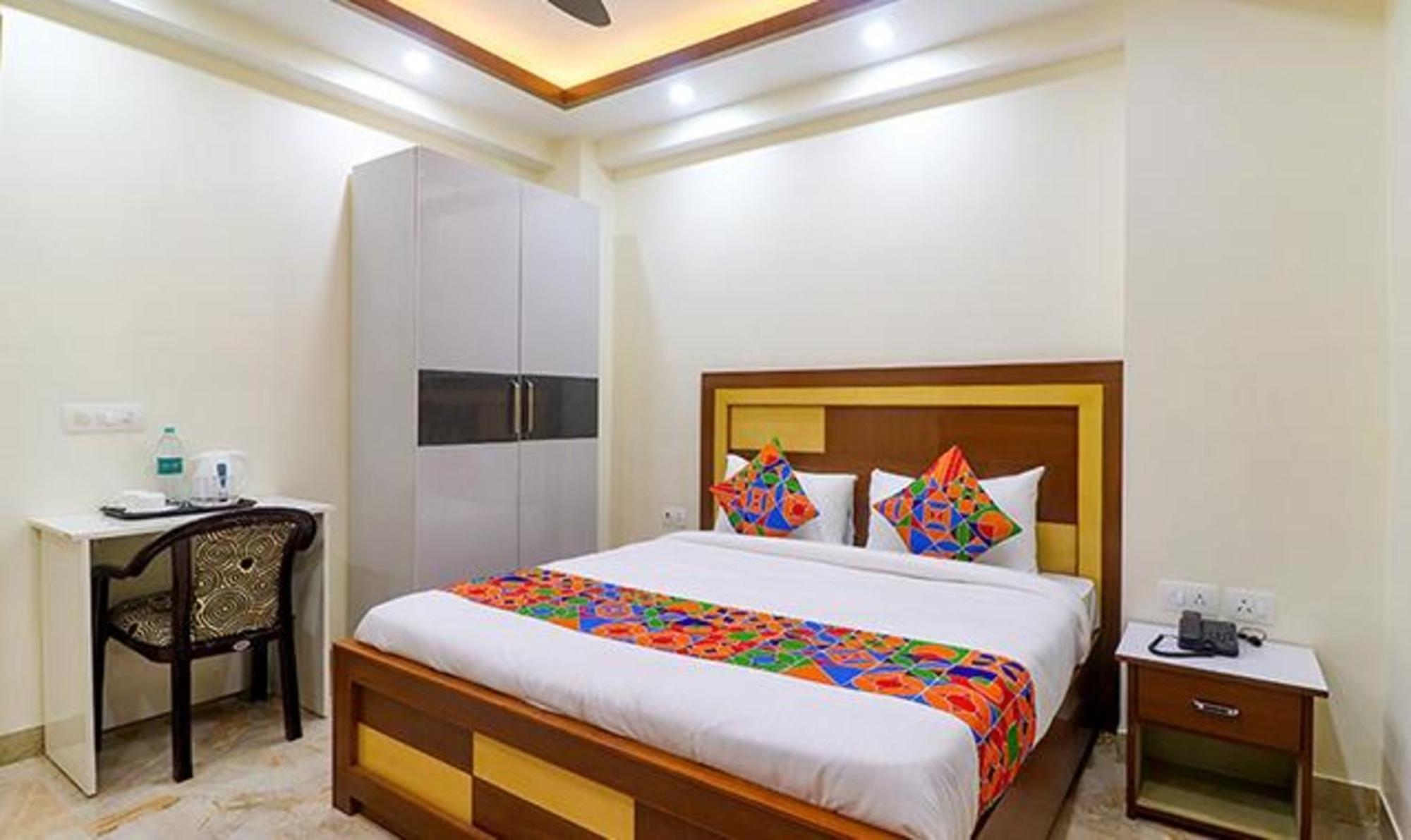 Fabhotel Star Corporate Suite Ґурґаон Екстер'єр фото