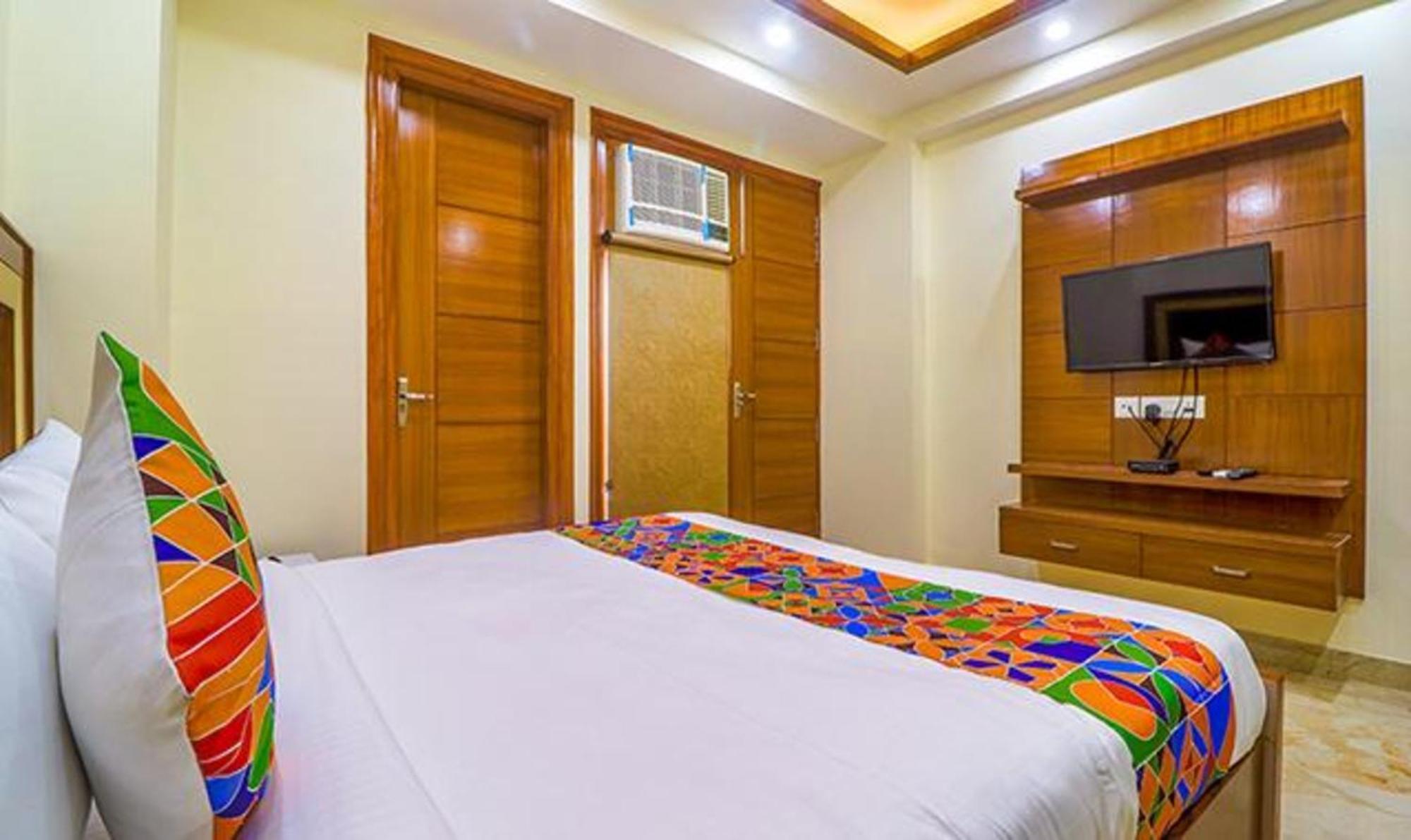 Fabhotel Star Corporate Suite Ґурґаон Екстер'єр фото